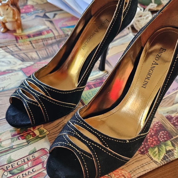 Enzo Angiolini Black and Gold Peep-Toe Heels - Picture 4 of 8